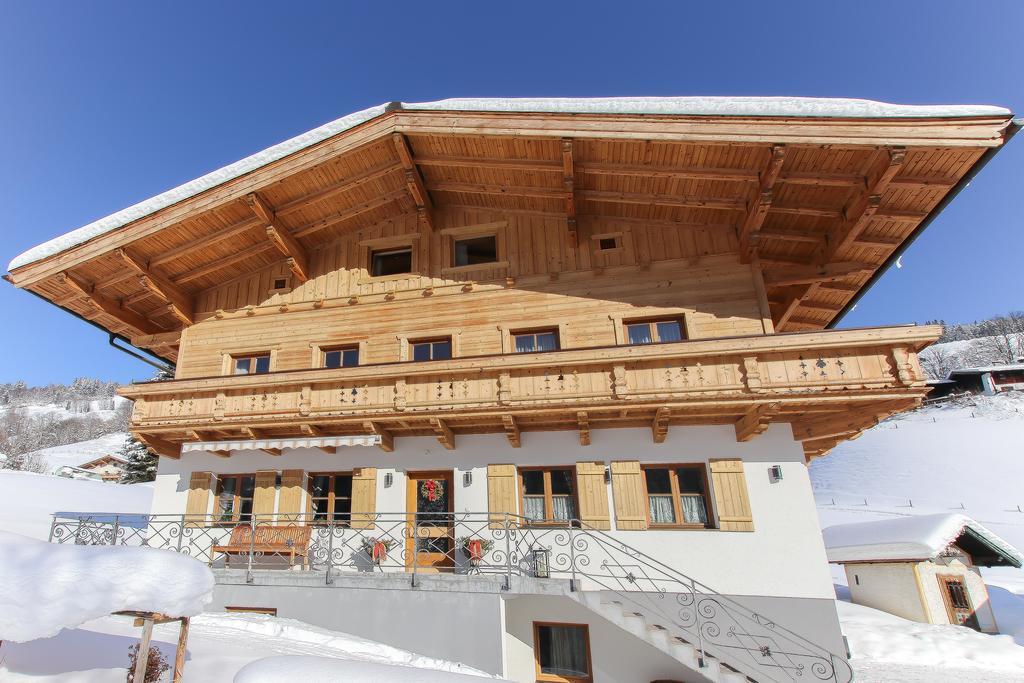Ferienwohnung Obertaxinghof Saalbach-Hinterglemm Exterior foto